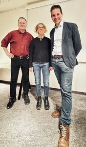 Bürgermeisterkandidat Robert Herz, OV-Sprecherin Steffie Bastek und Martin Stümpfig, MdL (v.l.r) 